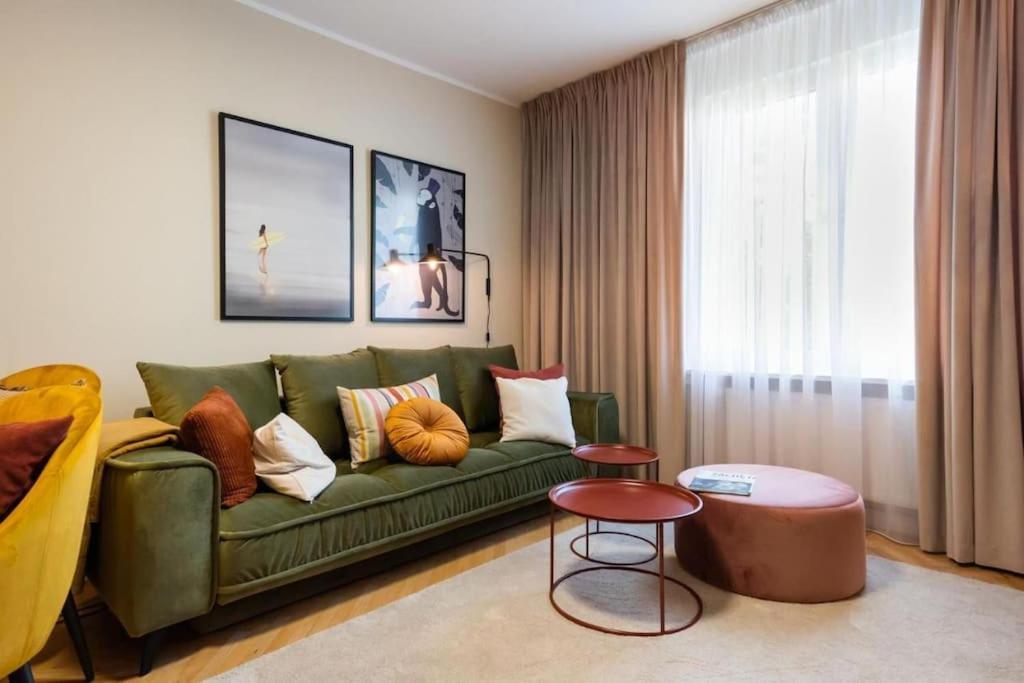 Eclectic City Apartment Near Old Town Warschau Exterior foto
