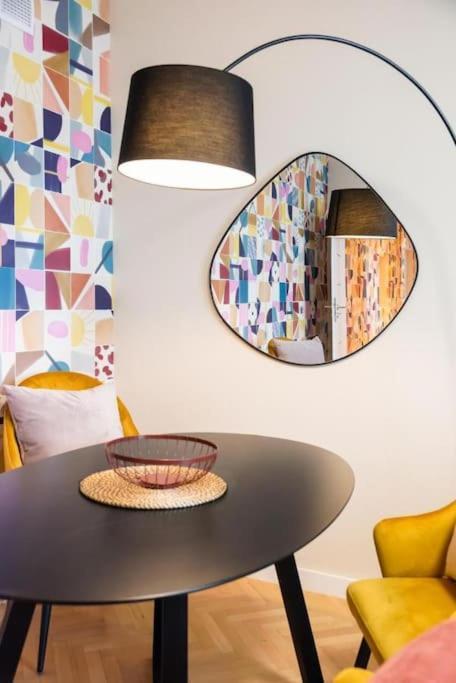 Eclectic City Apartment Near Old Town Warschau Exterior foto